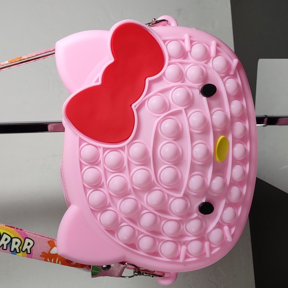 Hello Kitty Pink Silicone  Rubber" Pop-It" Purse - Picture 2 of 5